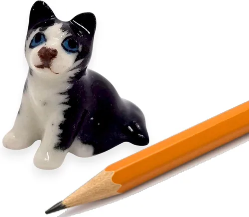 Vista 2 de WitnyStore Figura pequeña de esmoquin blanco y negro de pelo corto de gato sentado y mirar hacia arriba, miniatura hecha a mano, gatos de cerámica