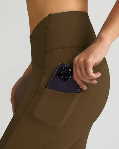 Vista 4 de QUEENIEKE Leggings cruzados para mujer, cintura alta, suaves, con control de abdomen, pantalones de yoga con bolsillos