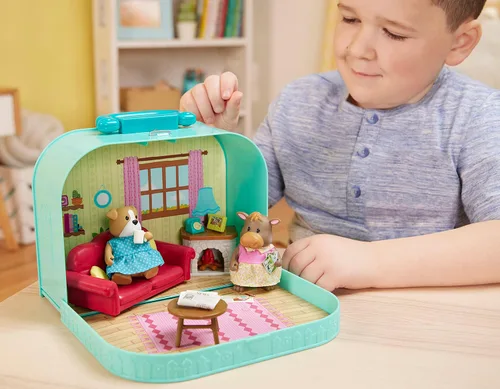 Vista 7 de Battat BATYJ Lil Woodzeez - Juego portátil - Muebles y figuras - Sofá chimenea y comida - Personajes de animales incluidos - Niños a partir de 3 años