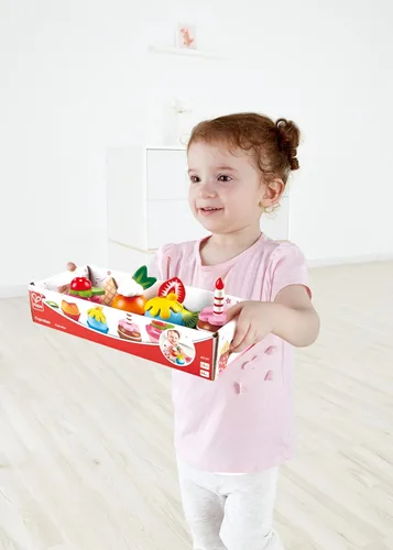 Vista 5 de Hape Cupcakes Magdalenas de madera coloridas, juguete de cocina para niños