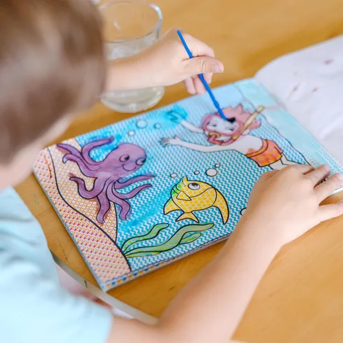 Vista 2 de Melissa & Doug My First Paint With Water - Bloc de arte para niños con pincel, piratas, espacio, construcción y más