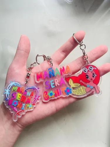 Vista 2 de Lemua 3 llaveros Karol Merch para fanáticos de Karol Merch, Con