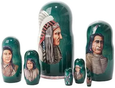 Vista 3 de Golden Cockerel Indian Chiefs - Muñeca anidadora de 7 piezas/8 pulgadas