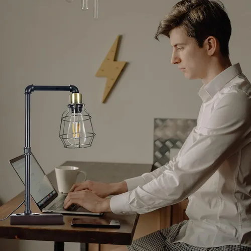 Vista 5 de CONCA Lámpara de mesa Steampunk, base E26, iluminación rústica Edison, lámpara de mesa con pantalla enjaulada (A-Negro+Bronce)