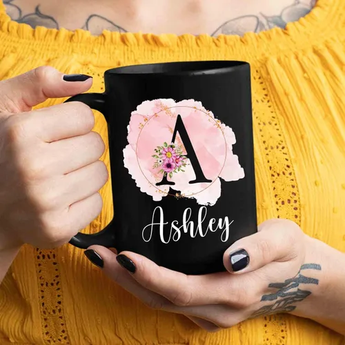 Vista 3 de Taza personalizada con nombre inicial, taza con monograma personalizado, 11 y 15 onzas, cerámica negra