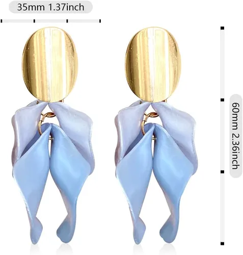 Vista 7 de Aretes colgantes de resina bohemios hechos a mano con pétalos de rosa, aretes largos de acrílico escalonados, aretes de borla floral exagerados