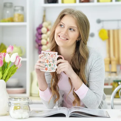 Vista 7 de JarThenaAMCS Taza de té de cerámica con diseño de conejo y huevo de Pascua, taza de café rosa para fiesta de primavera, hogar, escuela, oficina