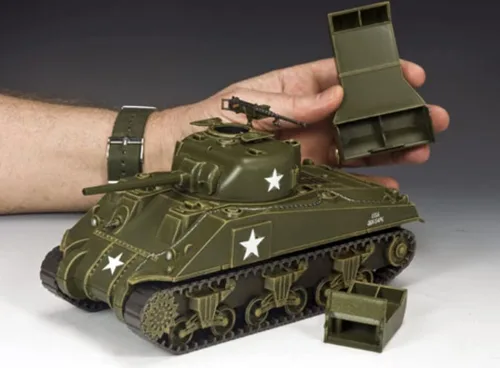 Vista 2 de King & Country D Day KNC001 US Sherman - Juego de tanque de plástico duro a escala 1:30