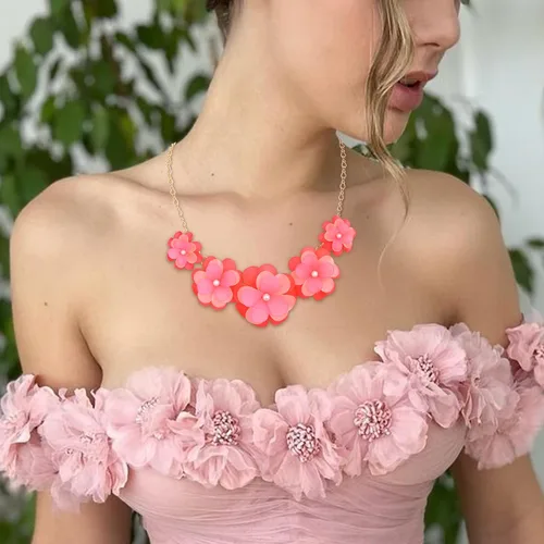 Vista 3 de Flyonce Collar de flores para mujer, diseño de flores, para verano, playa, gargantillas para mujeres y niñas, Cristal, No es una piedra preciosa