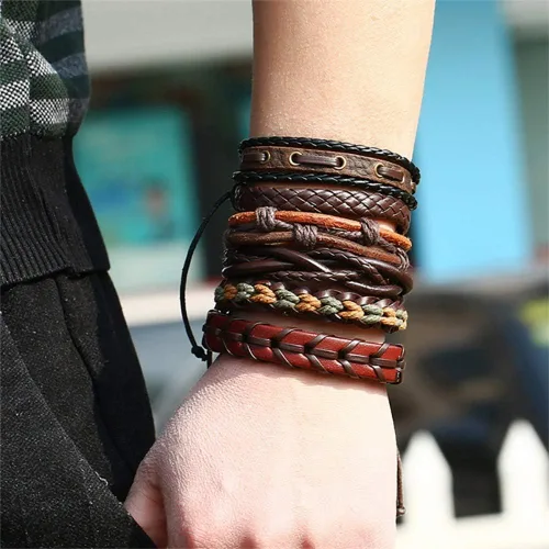 Vista 2 de Juego de joyas de oro rosa, pulsera de cuero, joyería tejida a mano, pulseras trenzadas de múltiples capas (negro, talla única)