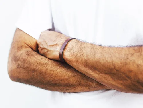 Vista 6 de Men's Leather Bracelet Personalized - Hidden Message Wristband - Customizable Anniversary Gift for Husband -Sentimental Present for Boyfriend