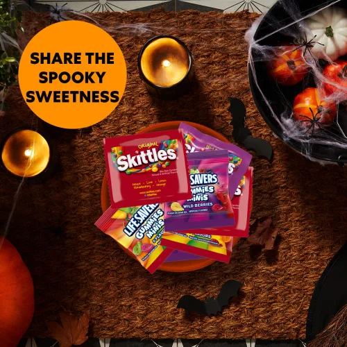 Vista 6 de Skittles & Life Savers - Variedad de azúcar mixta, bolsa de pie para Halloween, 19.9 onzas cada uno