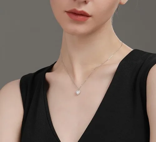 Vista 4 de Diamond Heart Necklace for Women,1-2 Carat Moissanite Love Halo Pendant Chain,Sterling Silver Lab Created Simulated Diamond Heart Jewelry Gift for