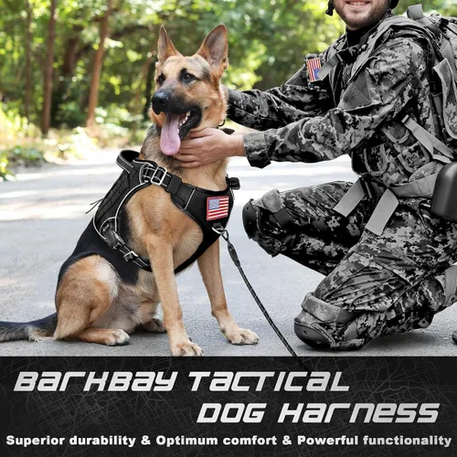 Vista 2 de Arnés BARKBAY táctico para perro grande, arnés tipo chaleco para perro pesado, para servicio militar, chaleco MOLLE para perro de trabajo