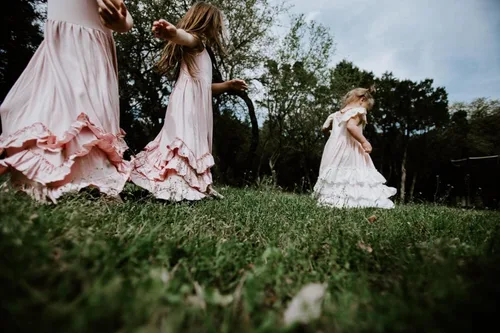 Vista 3 de Vestido largo bohemio con volantes para niñas, color rosa, manga de mosca, volantes, de verano, de algodón