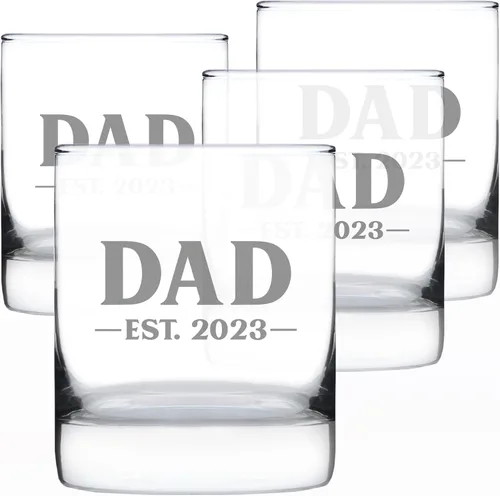 Vista 25 de Dad Est 20XX personalizado – Nuevo padre whisky rocas regalo de cristal para padres primerizos – Gafas personalizadas atrevidas de 10.25 onzas