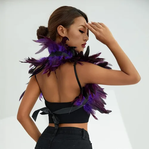 Vista 4 de Disfraz de capa de plumas naturales para mujer, chal gótico, cuello de encogimiento, capa de plumas para Halloween, disfraces de maléfica