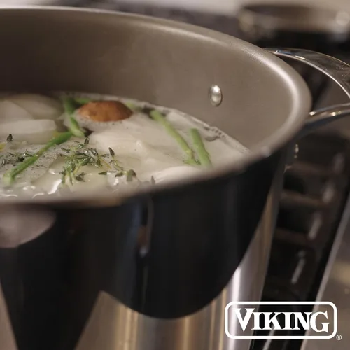 Vista 8 de Viking PureGlide Pro - Olla antiadherente de 3 capas, fabricada sin PFAS, olla de cocción de sopa de inducción de 8 cuartos de galón con tapa