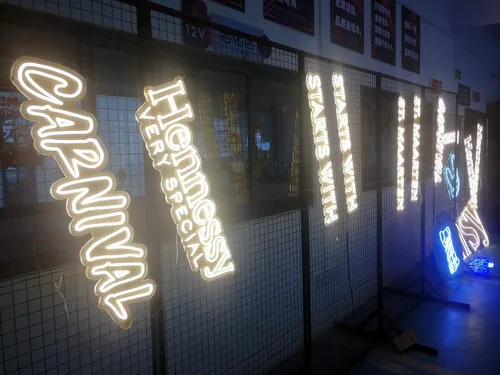 Vista 6 de Letrero LED de neón personalizado con nombre, letrero con nombre iluminado para cumpleaños, Navidad, idea de regalo de cumpleaños, Navidad