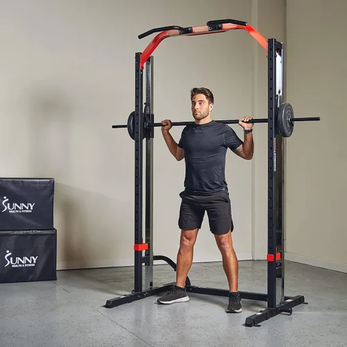 Vista 9 de Sunny Health & Fitness - Estante de potencia prémium para máquina de sentadillas, alta capacidad de carga, altura ajustable, barra de dominadas