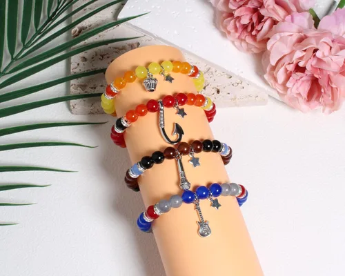 Vista 6 de QqzsJewls Pulseras inspiradas en FNAF, regalos de disfraz para fanáticos del juego Fnaf, pulseras de piedra con cuentas para niños y niñas, regalos