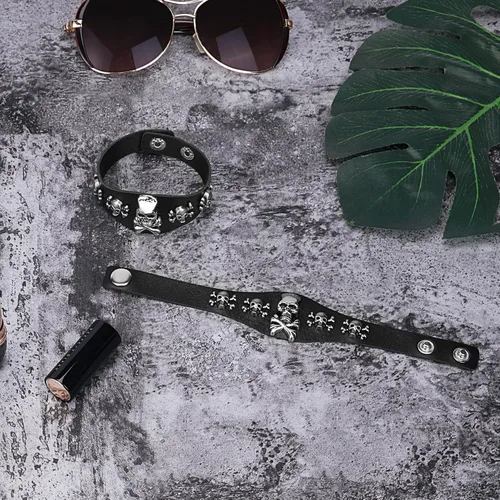 Vista 5 de Pulsera de calavera punk, brazalete de esqueleto de piel sintética para fiestas de Halloween, color negro