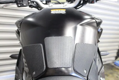 Vista 4 de TechSpec Almohadillas de agarre para tanque de piel de serpiente (7 piezas) - 62-4014-SS