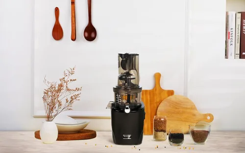 Vista 6 de Kuvings Exprimidor lento entero REVO830 Máquina exprimidora de presión fría – Canales de alimentos extra anchos de 3.465 in y 1.890 in – Motor Negro