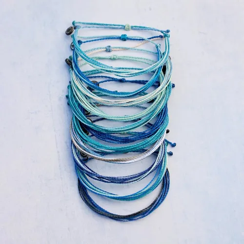 Vista 9 de Pura Vida Paquete de pulseras de la amistad, juego de 10 pulseras apilables para mujer, pulseras hechas a mano y pulseras bonitas, accesorios