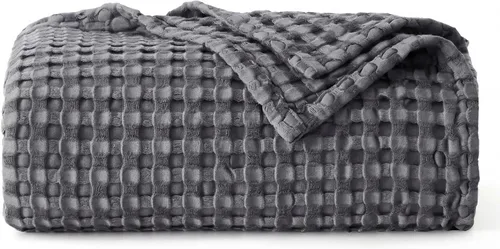 Vista 43 de Bedsure - Manta XL de punto gofre de algodón refrescante - Manta ligera y transpirable de rayón derivado de bambú para personas que se acaloran al