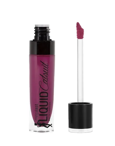 Vista 9 de wet n wild Mega Last Catsuit High-Shine Liquid Lipstick Red Bad Girl's Club