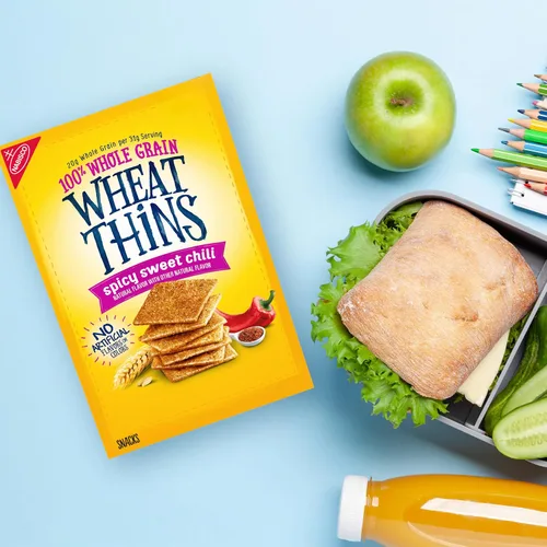 Vista 5 de Wheat Thins Snacks picantes de chile dulce, galletas de trigo integral, galletas de aperitivos, 8.5 onzas