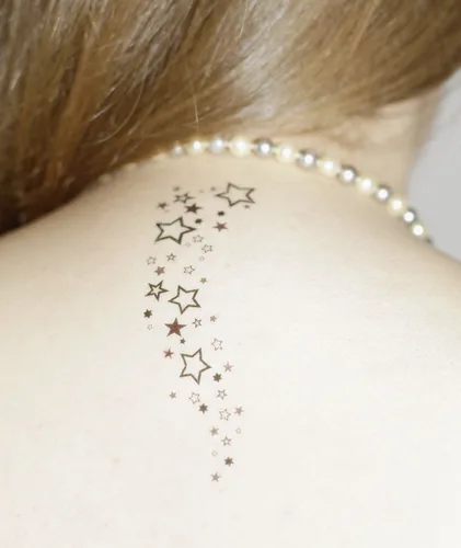Vista 2 de 4 x Estrella de Tatuaje Rayas – Estrellas de Tatuaje Rihanna – Estrellas Caídas Temporales (4)