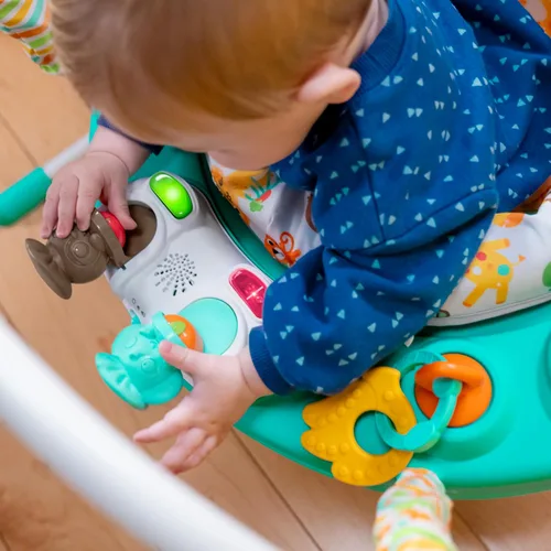 Vista 13 de Bright Starts Cooking Up Fun - Saltador de actividades para bebés con música y luces, juguetes de juego de rol de cocina, unisex, 6 meses+, hasta 25