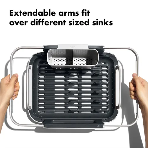Vista 2 de OXO Good Grips Escurridor de Platos Extensible de Aluminio Sobre el Fregadero para Secar