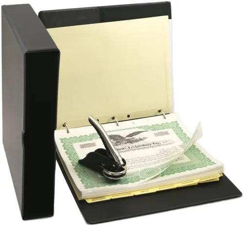 Vista 2 de Kit corporativo con carpeta de registros, sello corporativo, certificados con trozos, papel de minutos en blanco y más; Blumberg Black Beauty