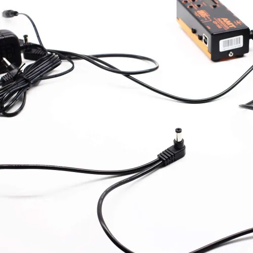 Vista 5 de SONICAKE Cable de cadena margarita de 5 vías de 9 V CC, enchufe de ángulo recto, cable de alimentación de cadena margarita para pedal de efectos