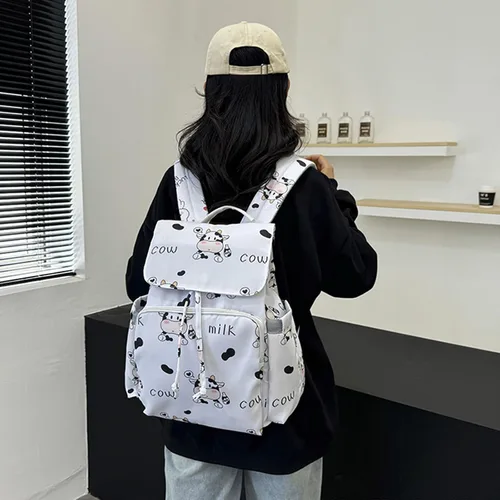 Vista 2 de Bolsa organizadora de pañales compacta con asa de fácil transporte, correa ajustable, mochila multiusos para madres ocupadas, estampado de oso