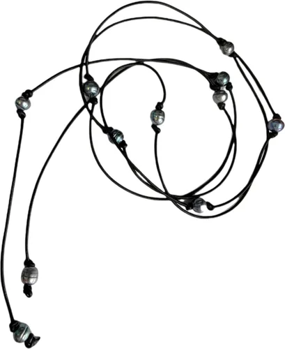 Vista 3 de Collar largo negro de cuero negro perla Lariat estilo costero