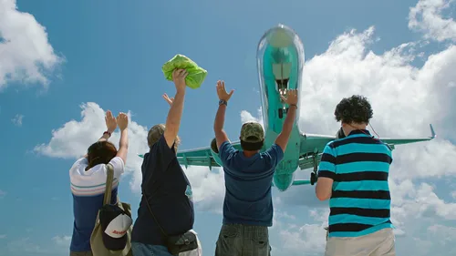 Vista 6 de Living in the Age of Airplanes Blu-ray