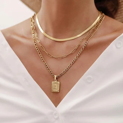Vista 2 de Honsny Collares de oro con inicial para mujer, delicado colgante de letra cuadrada de serpiente de oro de 18 quilates, collar de gargantilla