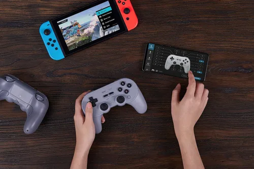Vista 6 de 8Bitdo Pro 2 Bluetooth Gamepad for SwitchSwitch OLED, PC, macOS, Android, Steam & Raspberry Pi with Storage Case (G Classic Edition)