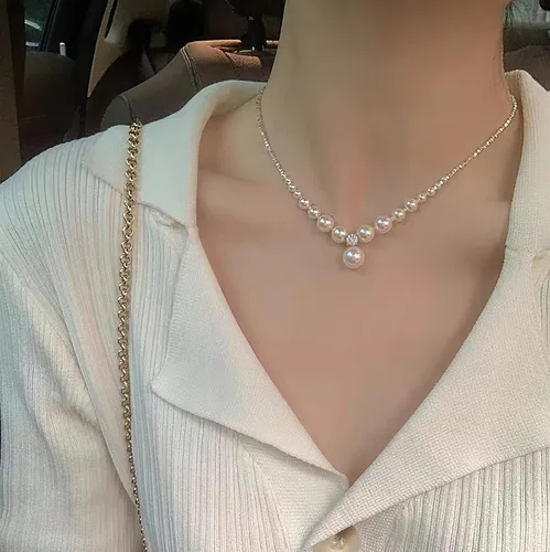 Vista 2 de Collar de perlas de plata triturada para mujer, collar de clavícula, collar de clavícula, gargantilla de perlas artificiales blancas, joyería de moda