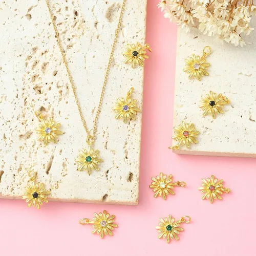 Vista 6 de Ipotkitt - 20 piezas de dijes de cobre con circonita cúbica micropavé en forma de flor con anillo de salto, dijes con forma de planta y flor