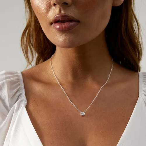 Vista 4 de ASCOMY Delicado collar con colgante solitario de diamante de circonita cúbica para mujer, chapado en oro de 14 quilates, redondo y cuadrado