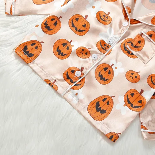 Vista 4 de Pijamas de Halloween para niños y niñas pequeñas, pijamas de seda de calabaza, manga larga, con botones, pantalones y 2 piezas