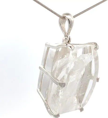Vista 2 de Collar con colgante de cuarzo de manifestación de Stones Desire, Piedra Plata esterlina