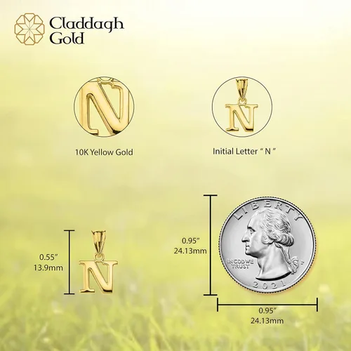 Vista 4 de Claddagh Gold - Dije personalizado con inicial A-Z en oro amarillo macizo de 10 quilates