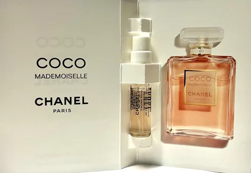 Vista 3 de Muestra de perfume Coco Mademoiselle Eau de Parfum vial de viaje 1.5 ml/0.05 oz por Fragancia de París
