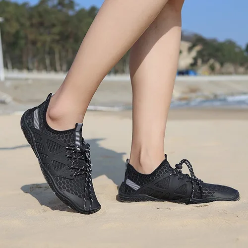 Vista 5 de MAYZERO Zapatos de agua para hombres y mujeres, zapatos de surf, playa, piscina, zapatos de punta ancha, senderismo, zapatos de agua, zapatillas
